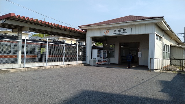 武豊駅駅舎